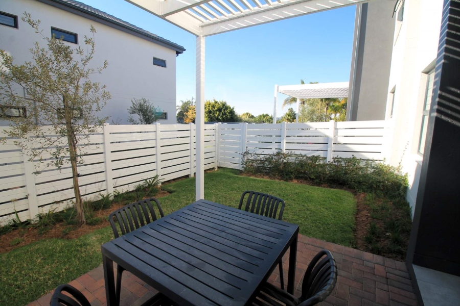 To Let 2 Bedroom Property for Rent in Beverley Gauteng