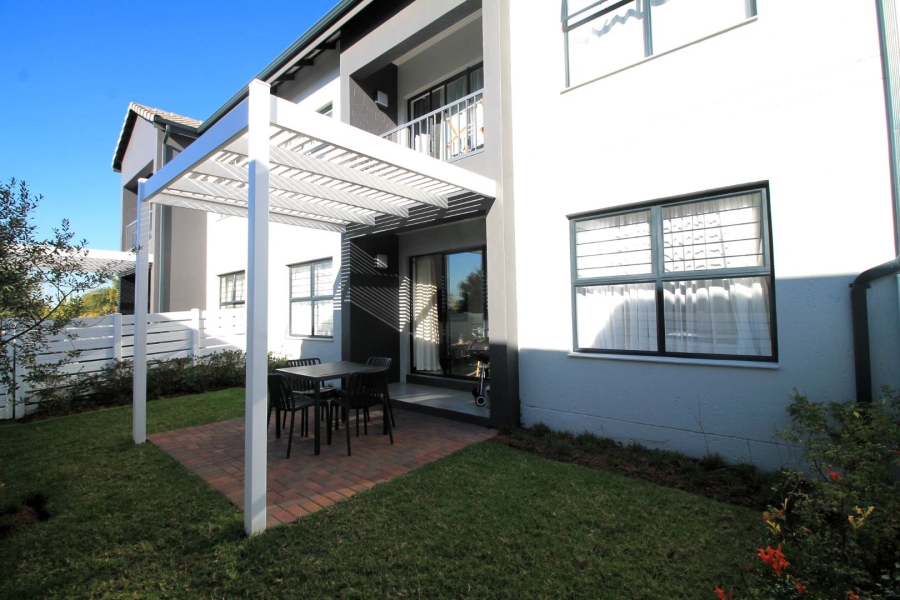 To Let 2 Bedroom Property for Rent in Beverley Gauteng