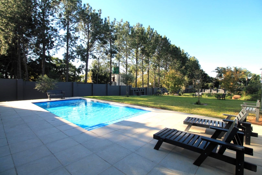 To Let 2 Bedroom Property for Rent in Beverley Gauteng