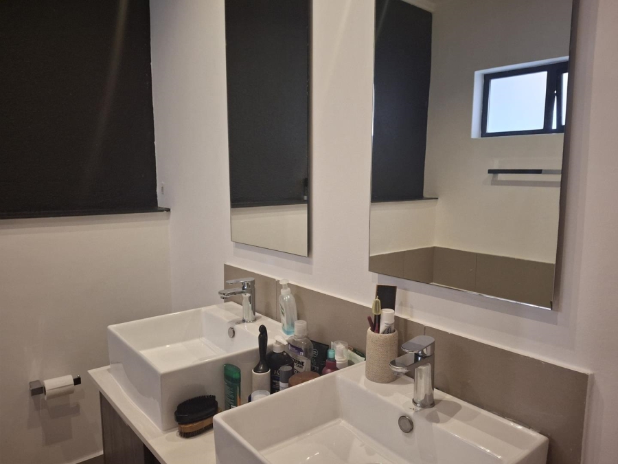 To Let 2 Bedroom Property for Rent in Morningside Gauteng