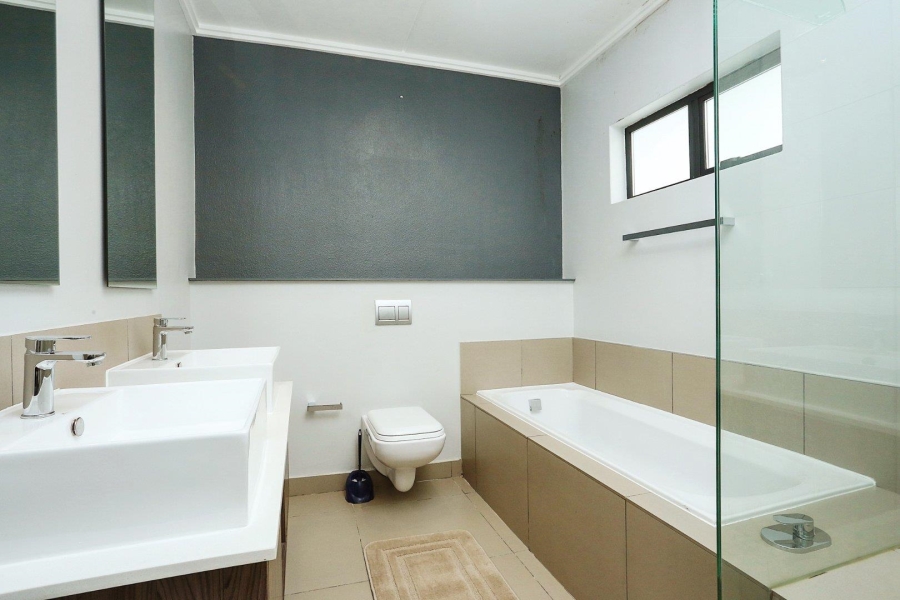 To Let 2 Bedroom Property for Rent in Morningside Gauteng