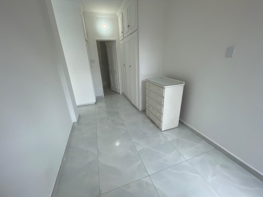 To Let 1 Bedroom Property for Rent in Illovo Gauteng