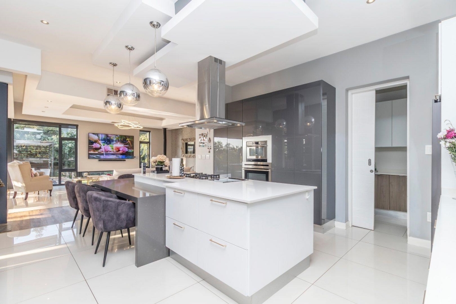 4 Bedroom Property for Sale in Waterfall Country Estate Gauteng
