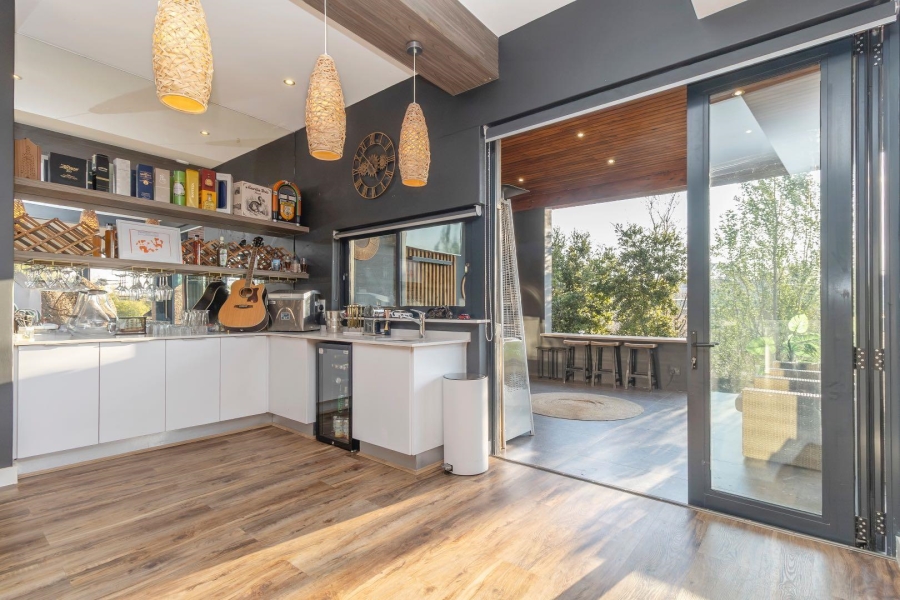 4 Bedroom Property for Sale in Waterfall Country Estate Gauteng