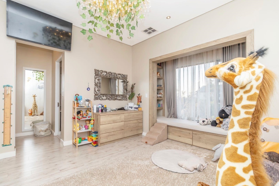4 Bedroom Property for Sale in Waterfall Country Estate Gauteng