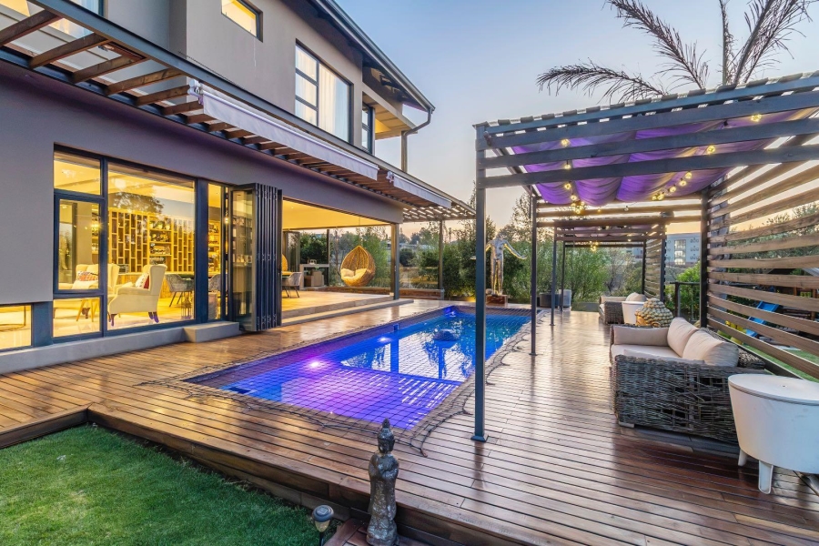 4 Bedroom Property for Sale in Waterfall Country Estate Gauteng