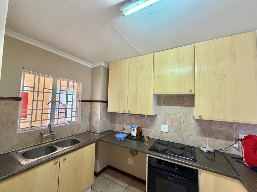 To Let 2 Bedroom Property for Rent in Olympus AH Gauteng