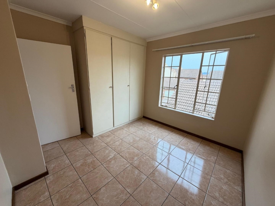 To Let 2 Bedroom Property for Rent in Olympus AH Gauteng
