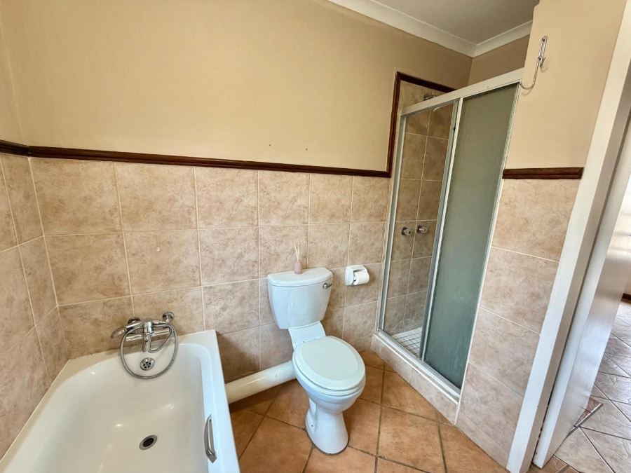 To Let 2 Bedroom Property for Rent in Olympus AH Gauteng