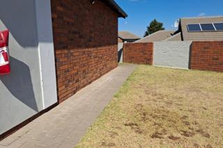 3 Bedroom Property for Sale in Amberfield Gauteng