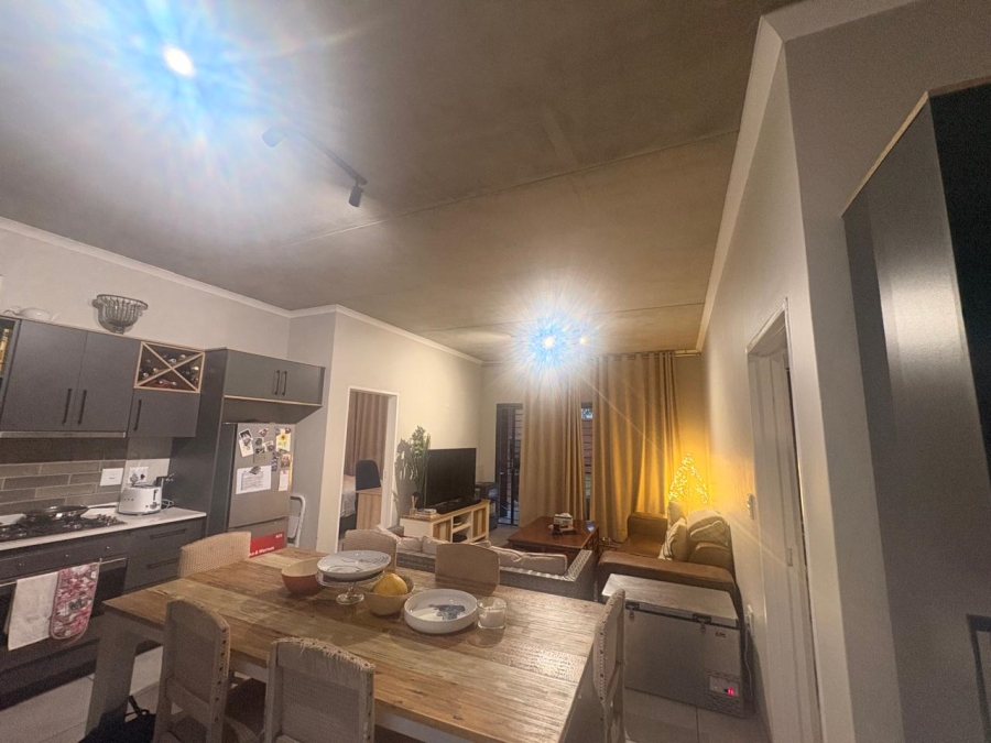 To Let 2 Bedroom Property for Rent in Olympus Gauteng