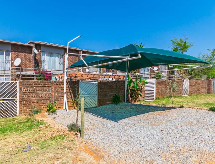3 Bedroom Property for Sale in Groblerpark Gauteng
