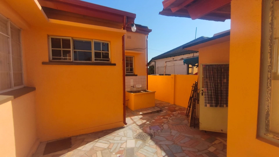 10 Bedroom Property for Sale in La Rochelle Gauteng