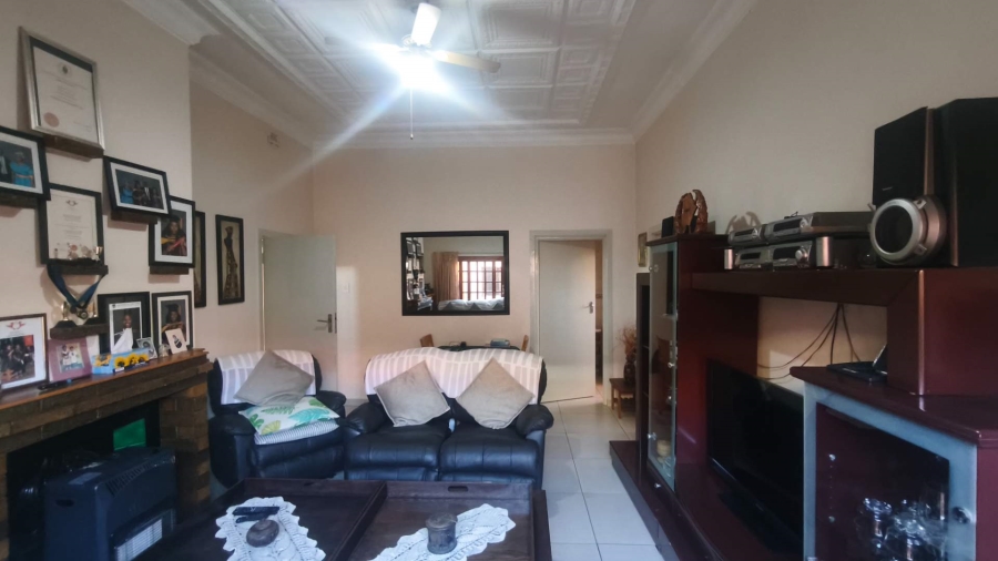 10 Bedroom Property for Sale in La Rochelle Gauteng