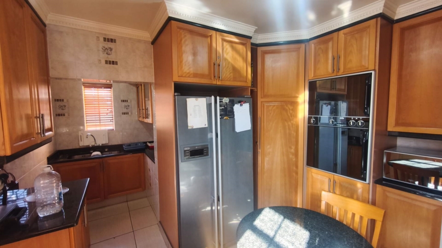 10 Bedroom Property for Sale in La Rochelle Gauteng