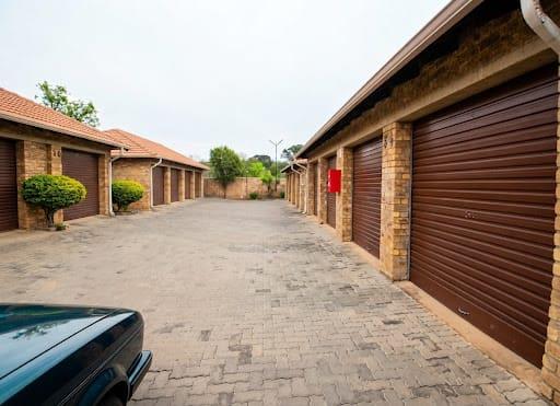 3 Bedroom Property for Sale in Annlin Gauteng