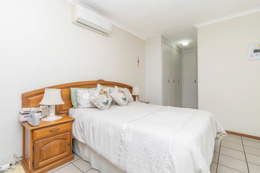 2 Bedroom Property for Sale in Weltevreden Park Gauteng