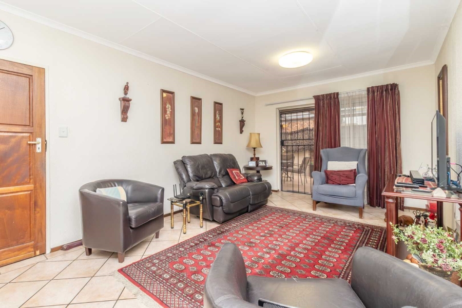 2 Bedroom Property for Sale in Weltevreden Park Gauteng