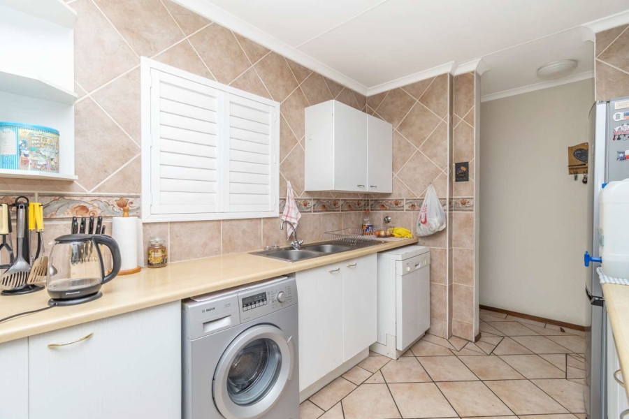 2 Bedroom Property for Sale in Weltevreden Park Gauteng