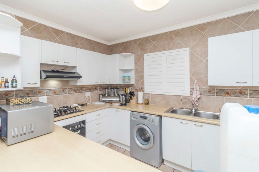 2 Bedroom Property for Sale in Weltevreden Park Gauteng