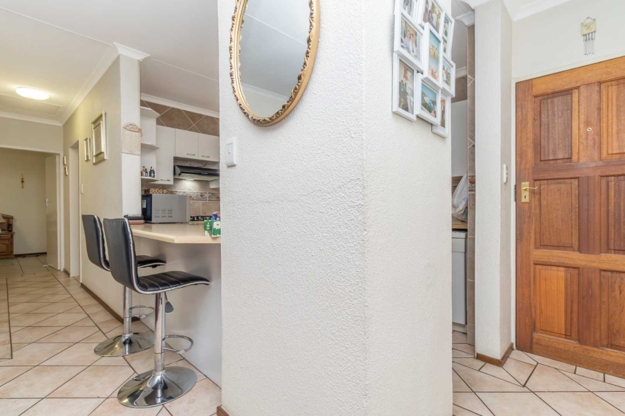 2 Bedroom Property for Sale in Weltevreden Park Gauteng