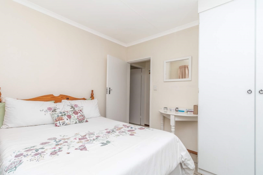 2 Bedroom Property for Sale in Weltevreden Park Gauteng