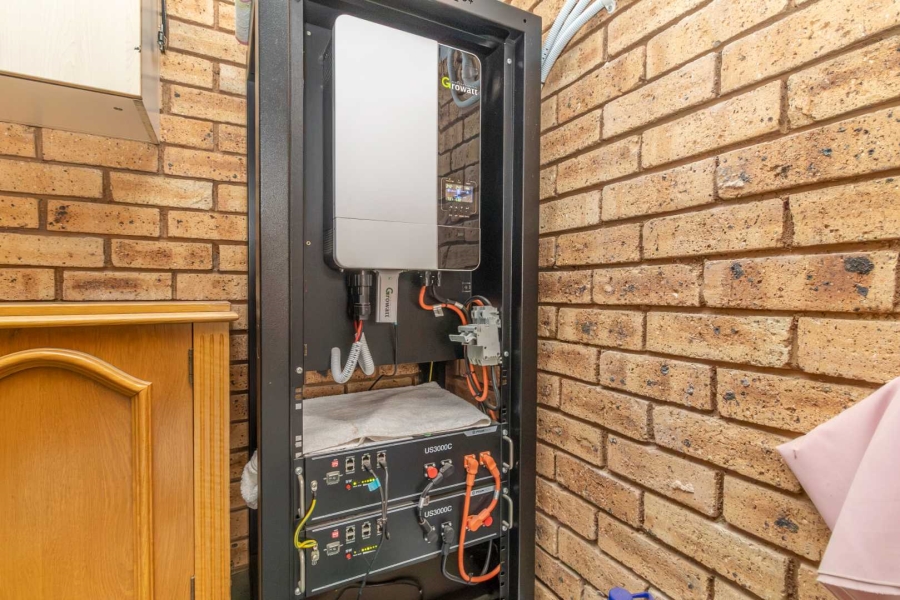 2 Bedroom Property for Sale in Weltevreden Park Gauteng