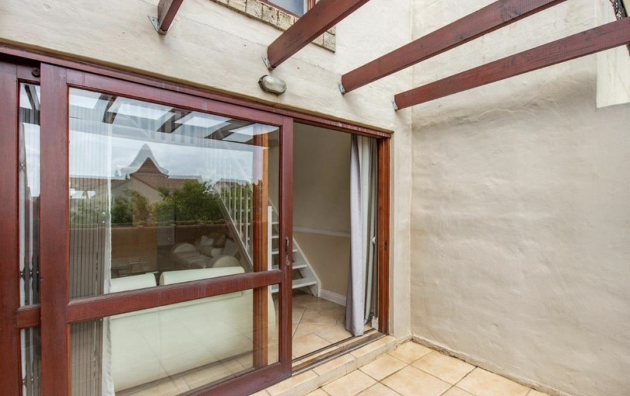 To Let 2 Bedroom Property for Rent in Morningside Gauteng