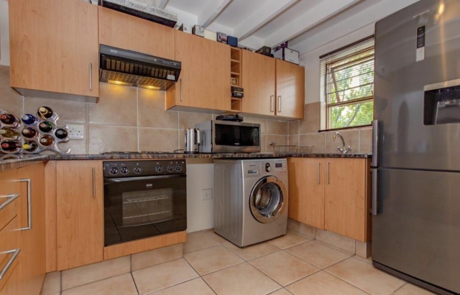 To Let 2 Bedroom Property for Rent in Morningside Gauteng