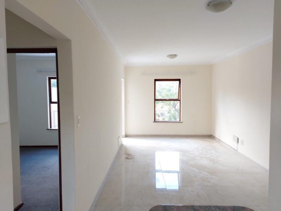 1 Bedroom Property for Sale in Oaklands Gauteng