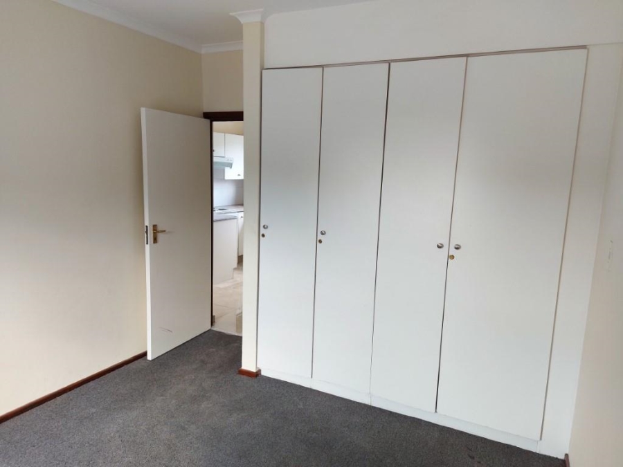 1 Bedroom Property for Sale in Oaklands Gauteng