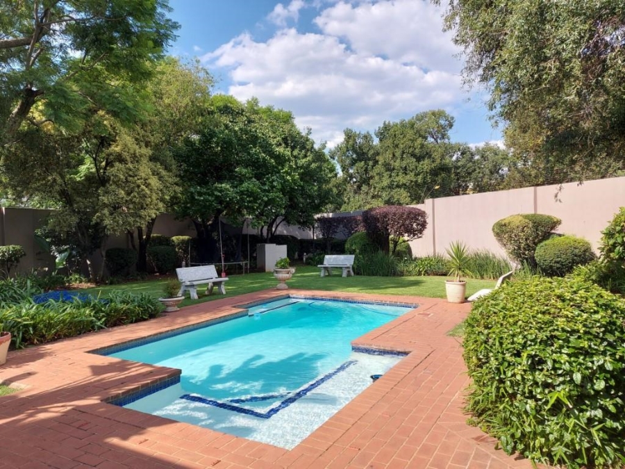 1 Bedroom Property for Sale in Oaklands Gauteng