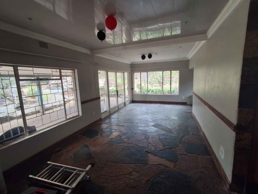 6 Bedroom Property for Sale in Equestria Gauteng