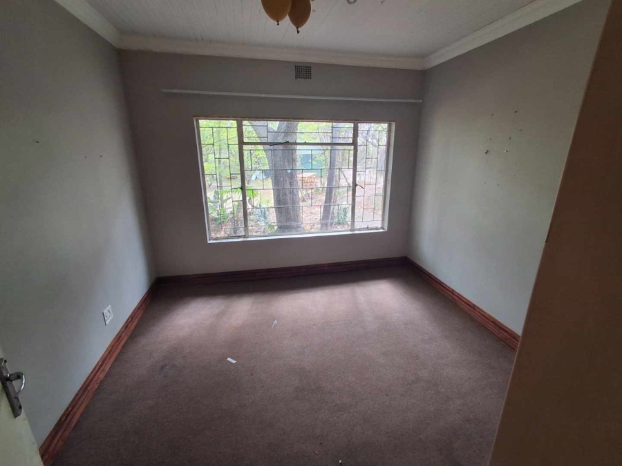 6 Bedroom Property for Sale in Equestria Gauteng