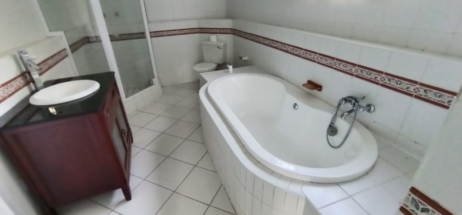 6 Bedroom Property for Sale in Equestria Gauteng