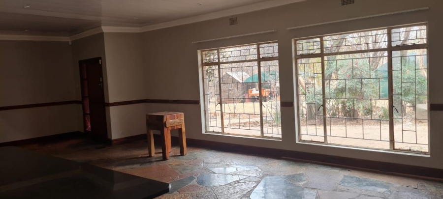 6 Bedroom Property for Sale in Equestria Gauteng