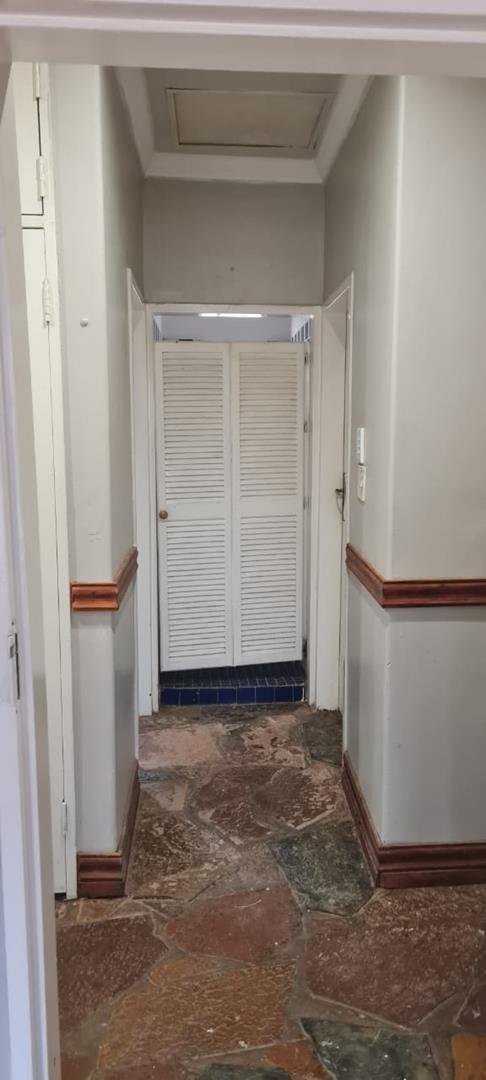 6 Bedroom Property for Sale in Equestria Gauteng