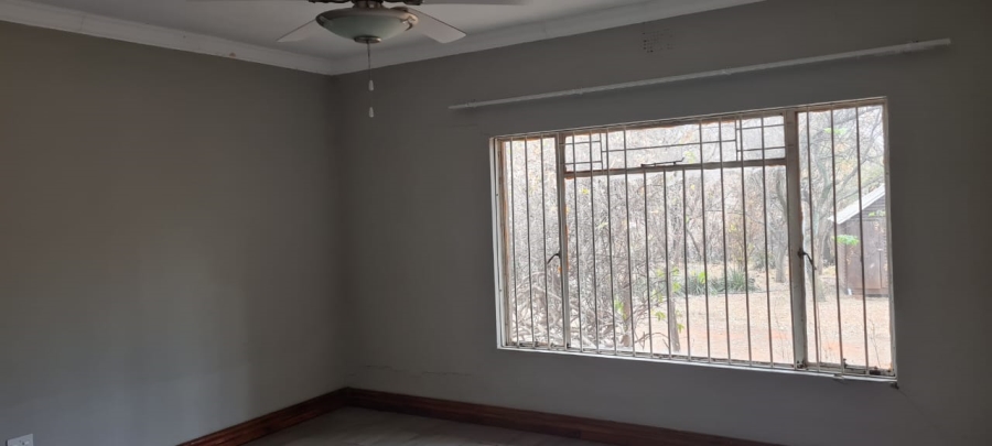 6 Bedroom Property for Sale in Equestria Gauteng