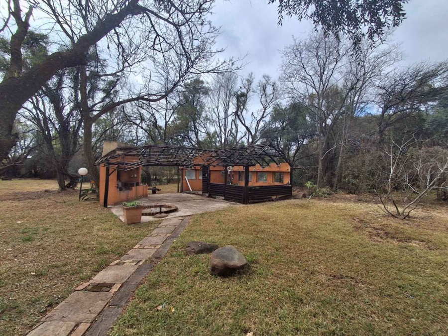 6 Bedroom Property for Sale in Equestria Gauteng