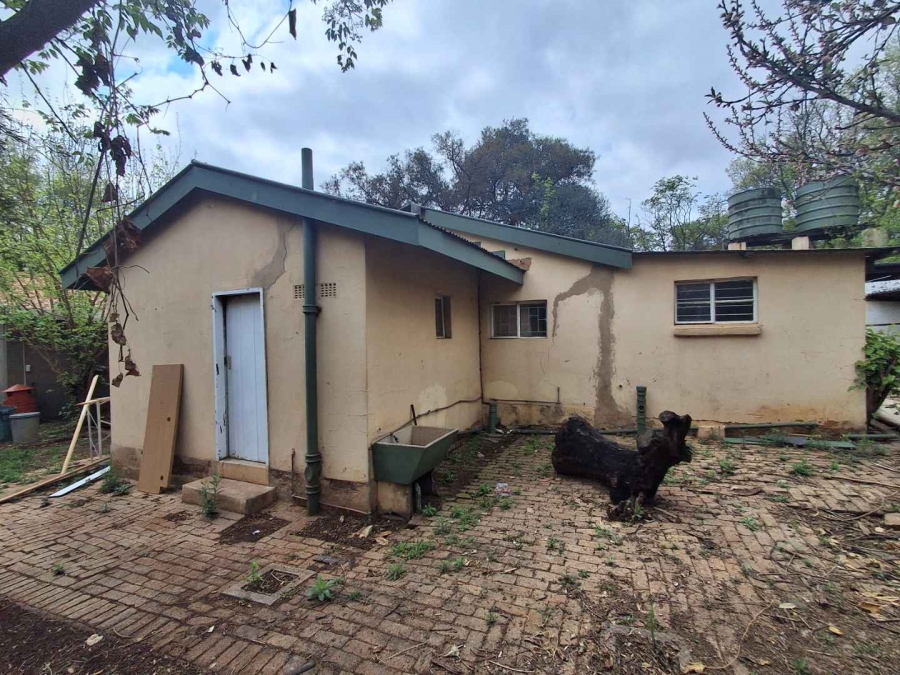 6 Bedroom Property for Sale in Equestria Gauteng