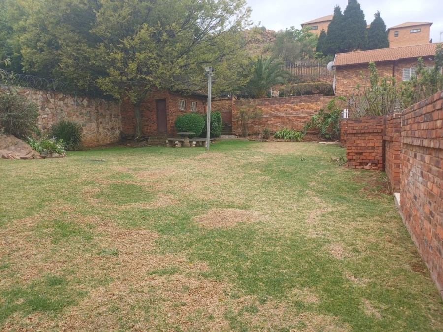 3 Bedroom Property for Sale in Oakdene Gauteng
