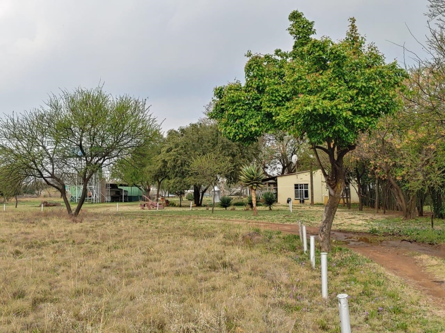 12 Bedroom Property for Sale in Mooilande Gauteng
