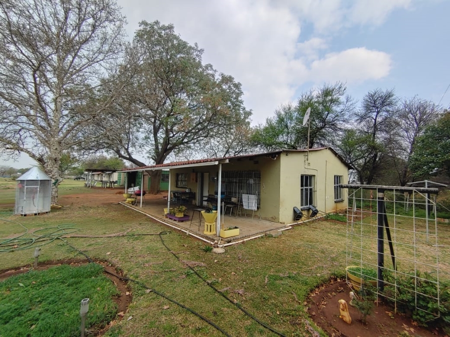 12 Bedroom Property for Sale in Mooilande Gauteng