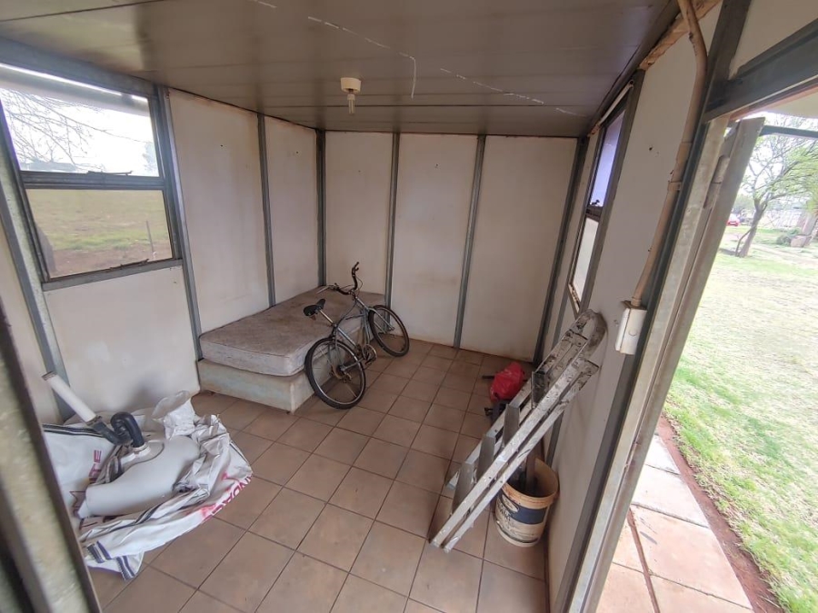 12 Bedroom Property for Sale in Mooilande Gauteng