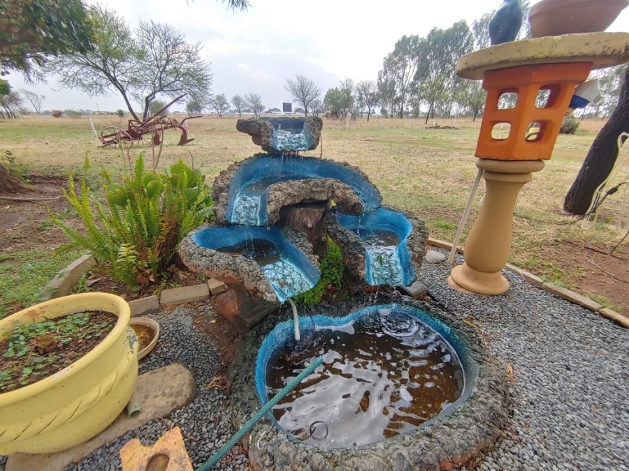 12 Bedroom Property for Sale in Mooilande Gauteng