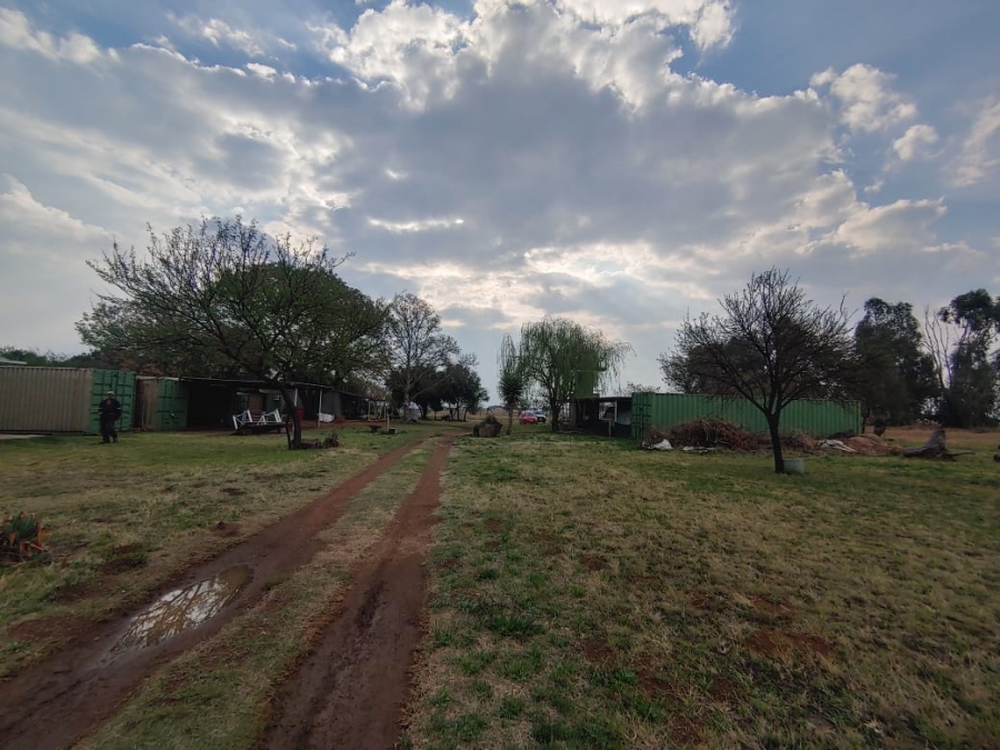 12 Bedroom Property for Sale in Mooilande Gauteng