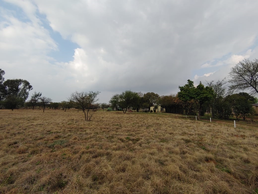 12 Bedroom Property for Sale in Mooilande Gauteng