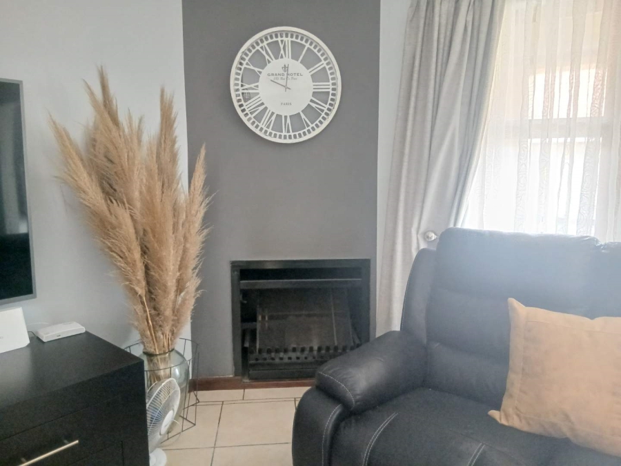 2 Bedroom Property for Sale in Meyersdal Gauteng