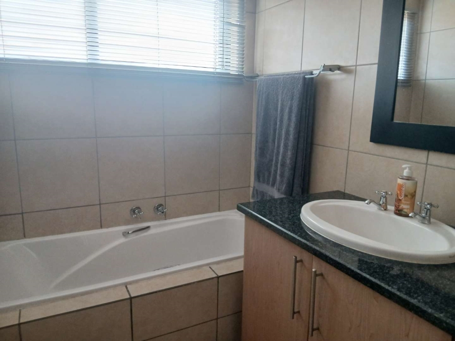 2 Bedroom Property for Sale in Meyersdal Gauteng