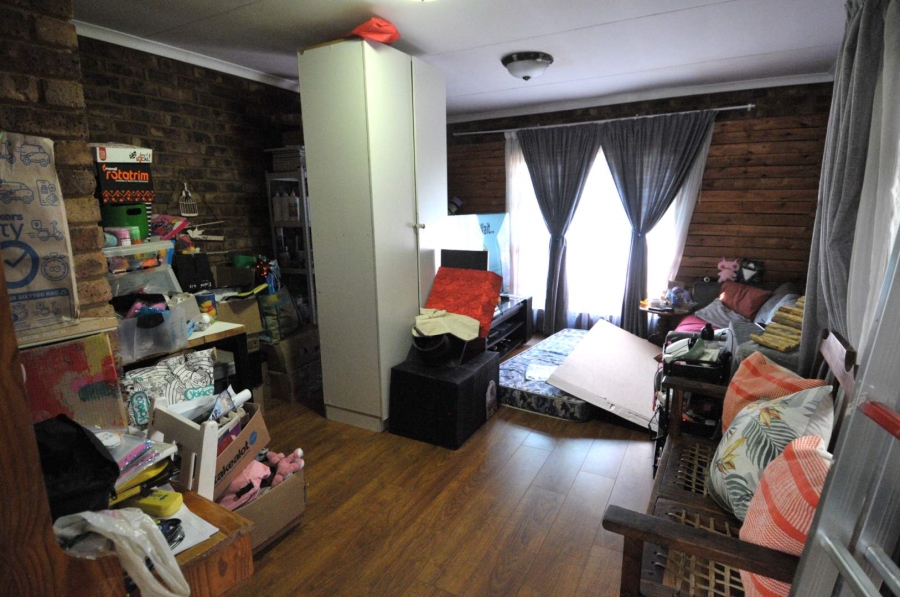 3 Bedroom Property for Sale in Wingate Park Gauteng